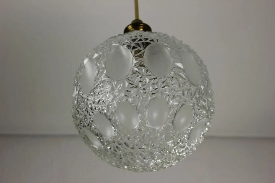 Lámpara de bola de vidrio con patrón de cristal Diam. 11,8" MEDIADOS DE SIGLO - Era italiana austriaca Foto 3 de 4