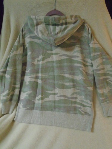 AERIE Hoodie Sweatshirt (Pull Over) Camo (Light Colors) Size S/P 60%Cot/40%Po - Picture 8 of 12