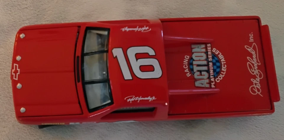 Ron Hornaday Jr #16 RCCA Action Dale Earnhardt Inc 1995 Red Chevrolet Silverado - Image 3 of 4