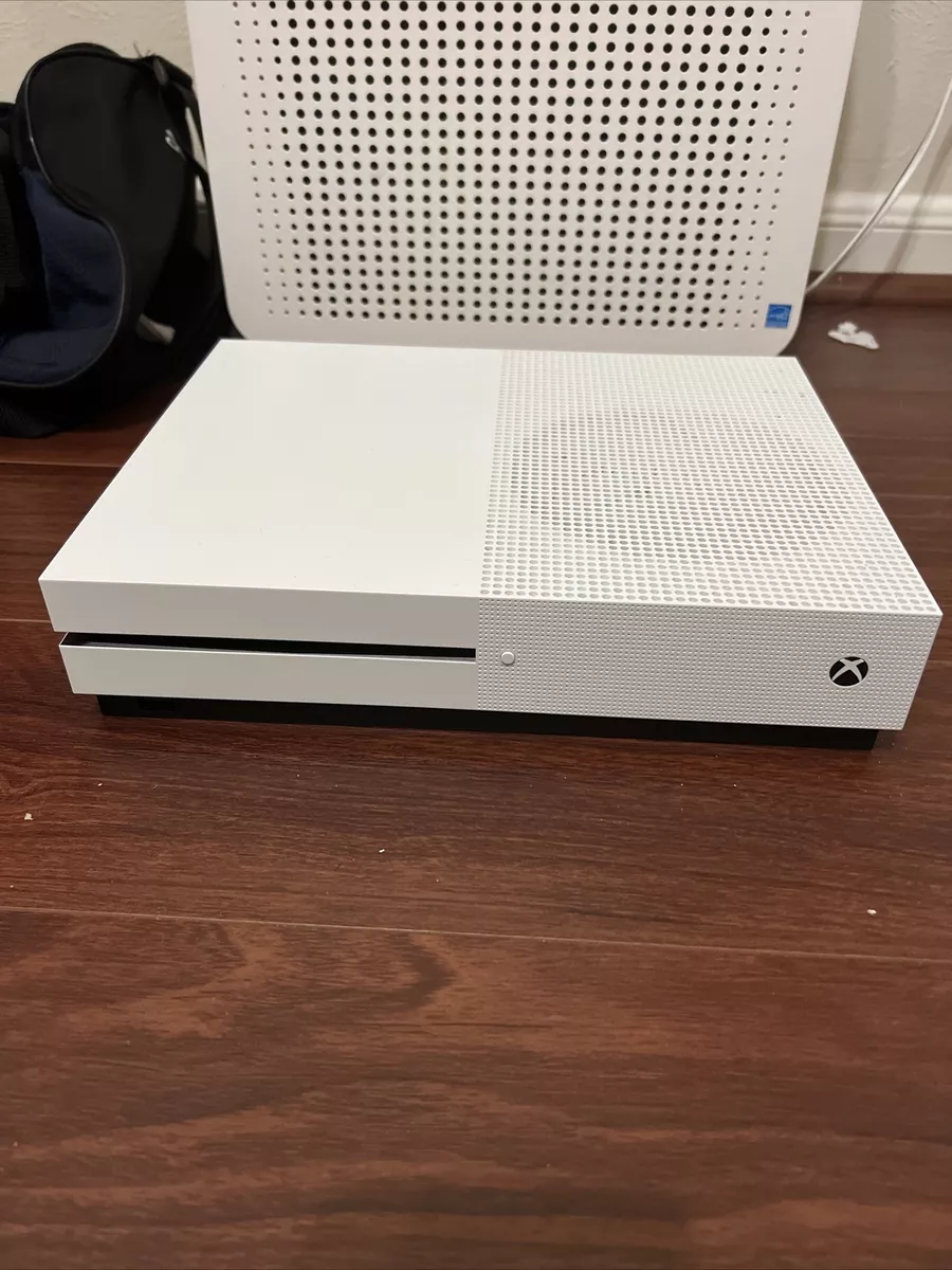  Xbox One S 500GB Console - Minecraft Bundle