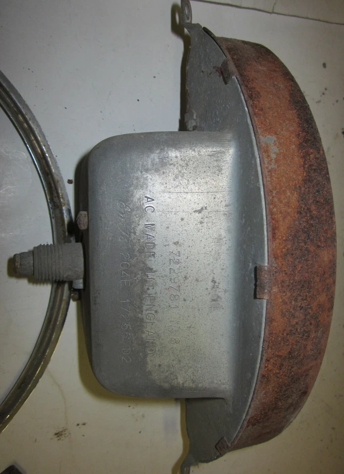 Velocímetro Ford Consul MK II AC calibre sin probar y bisel usado original 204E-17255-D2 Foto 4 de 4