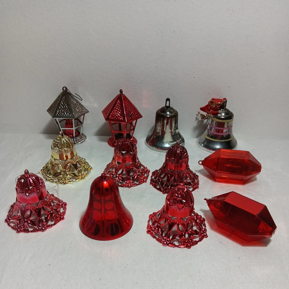 12 Vtg. Unbreakable MCM Filigree Bell & More Plastic Christmas Ornaments 1950's - Image 2 of 4
