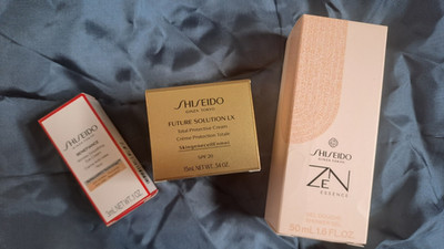 Shiseido Future Solution LX 15 ml Total Protective Cream SPF 20* 50ml Gel Douche