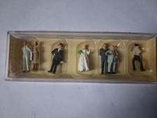 Vollmer HO 2230 Wedding Figures People Model Railway Figures HO/OO Gauge Used