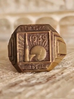 Original 1939 Vintage New York World's Fair Ring