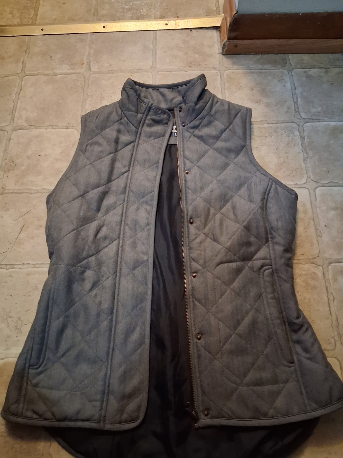 Magellan Vest - image 1