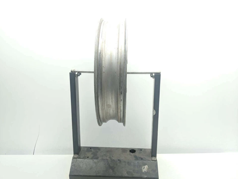 05-09 BMW R1200RT aro da roda dianteira reto 17x3,50 - Imagem 2 de 4