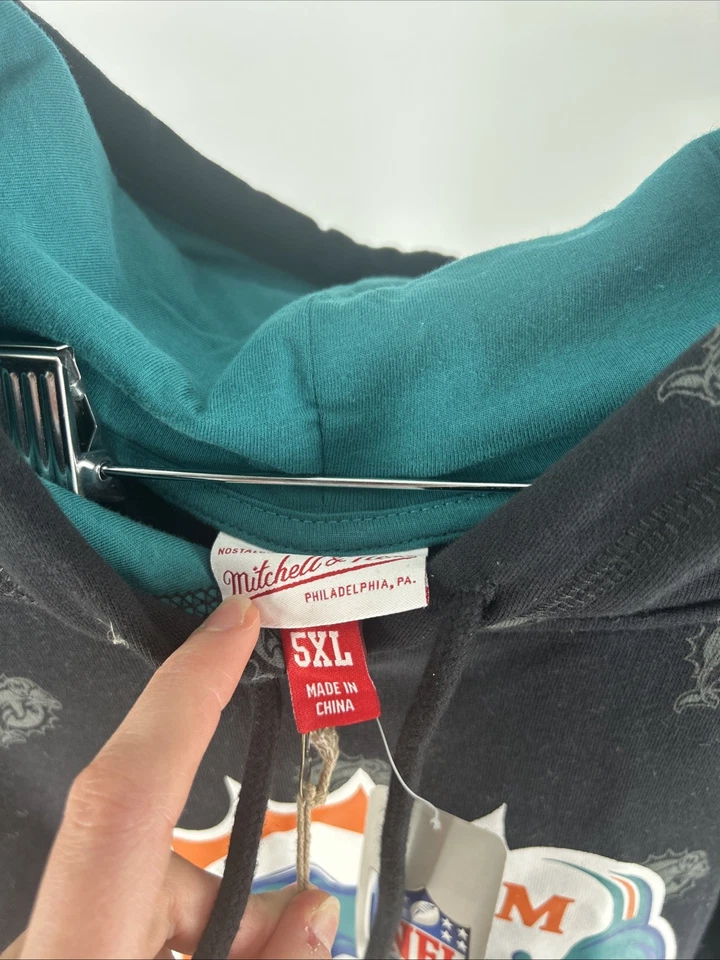 НОВАЯ мужская флисовая толстовка с капюшоном Mitchell & Ness Miami Dolphins All Over Print размер 5XL - Изображение 3 из 4