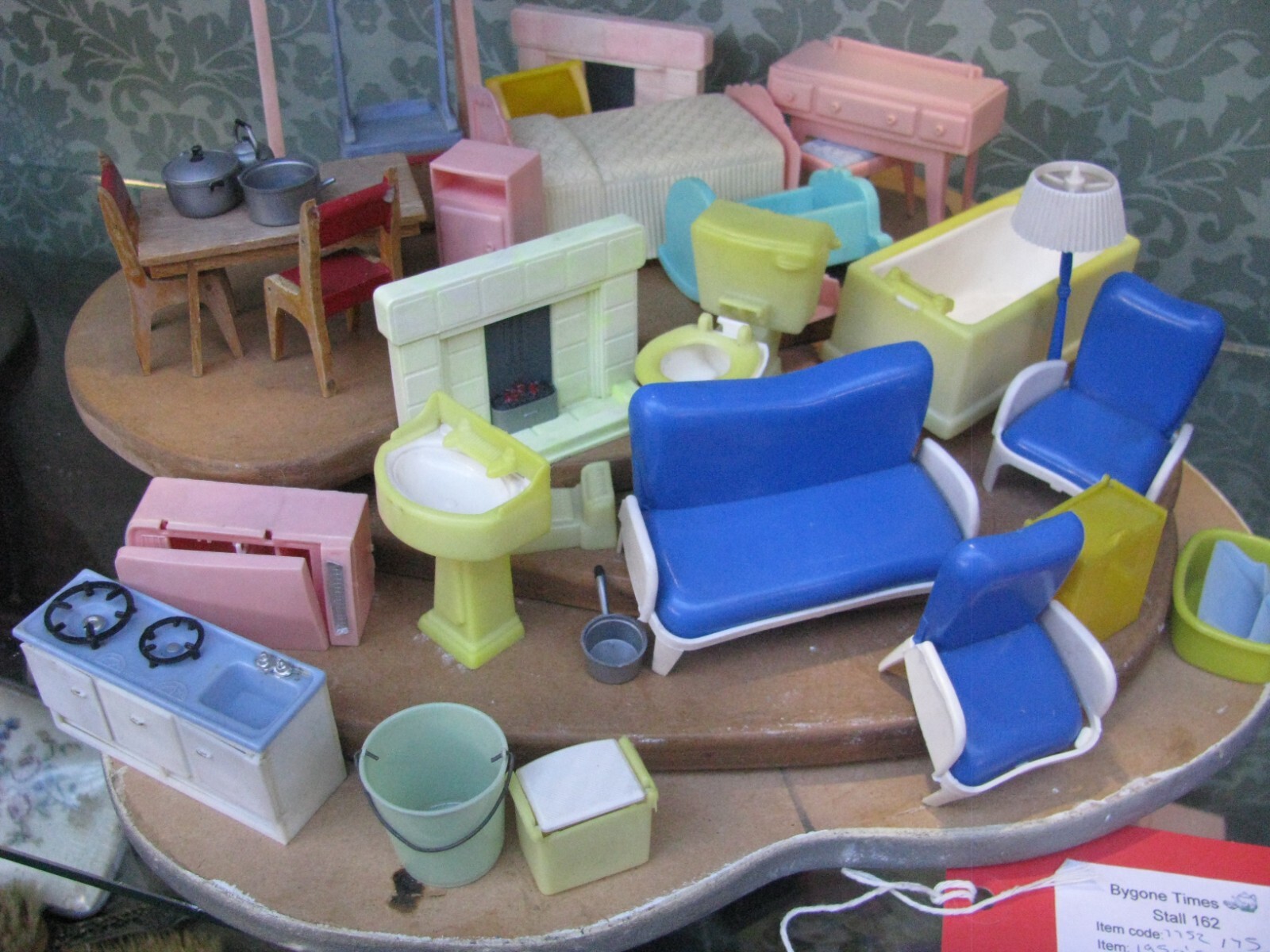 vintage 1950's plastic dolls house furniture doll toi swing chair sofa
