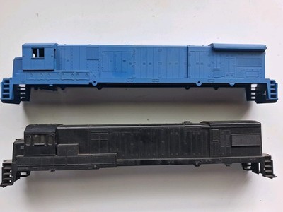 HO U30C Locomotive Shell Black Athearn and Blue Atlas? U shell