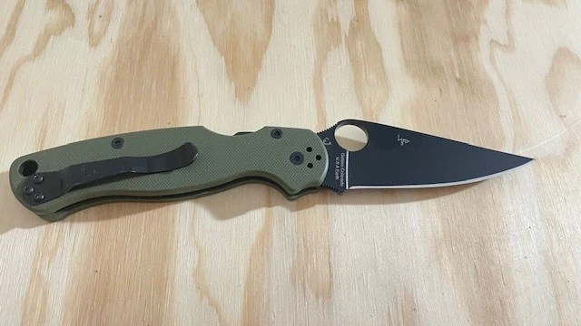 Spyderco Golden.Colorado U.S.A. Earth Olive Handle CPM S30V Black Plain Blade - Image 2 of 4