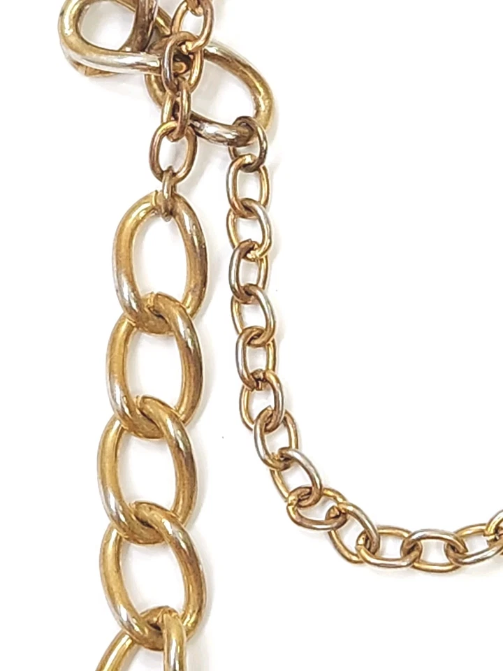 Collar distintivo de cadena de cable de dos tamaños en capas gruesas retro dorado y plateado para dama Foto 3 de 4