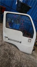 Porte avant et accessoires Nissan CABSTAR