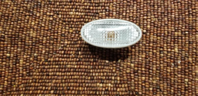 04-09 Mazda 3 MPV Side Fender Marker Turn Signal Lamp Light