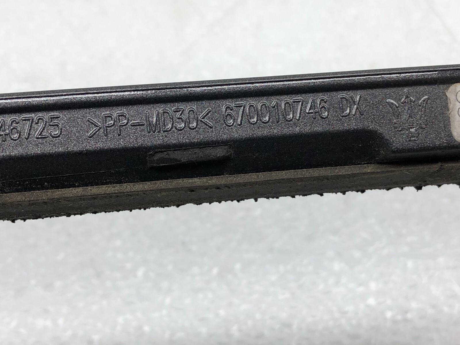2014-2020 MASERATI GHIBLI S RIGHT PASSENGER ROOF DRIP MOLDING TRIM OEM.