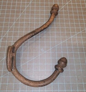 ANTIQUE LARGE DOUBLE COAT HAT HOOK CAST IRON  WALL MOUNTED  ACORN TIP - gwT4