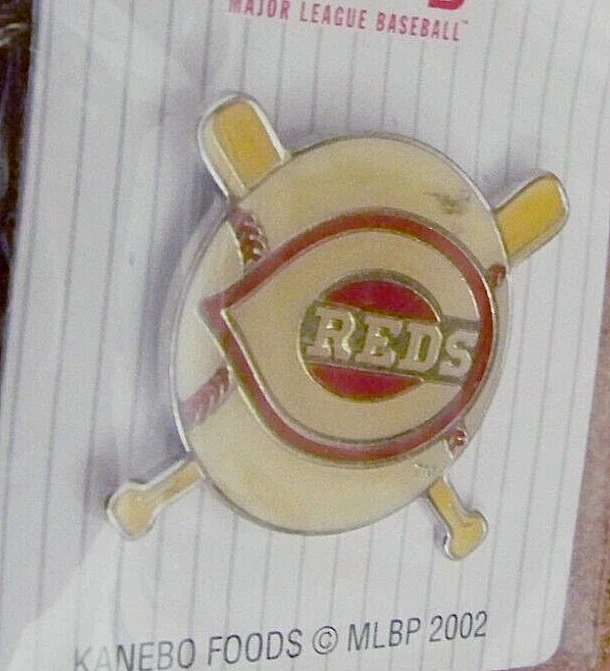 Cincinnati Reds 2002 Kanebo Foods Japanese lapel pin issued in Japan MLB - Image 2 of 4