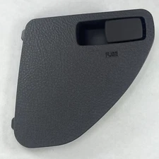 2009 - 2014 Hyundai Genesis Fuse Box Fuse Box Cover Lid Interior Trim Cover Dash