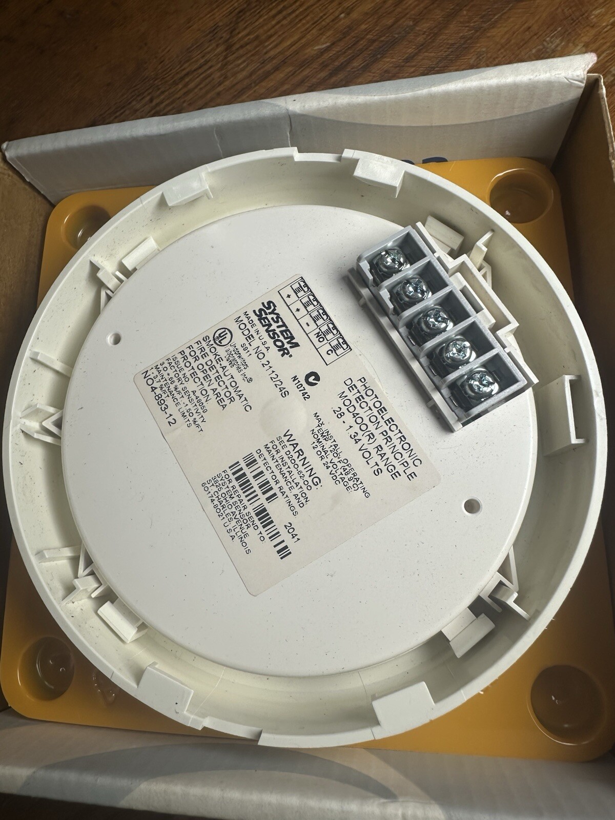 NEW SYSTEM SENSOR 2112/24S PHOTOELECTRIC DETECTOR HEAD