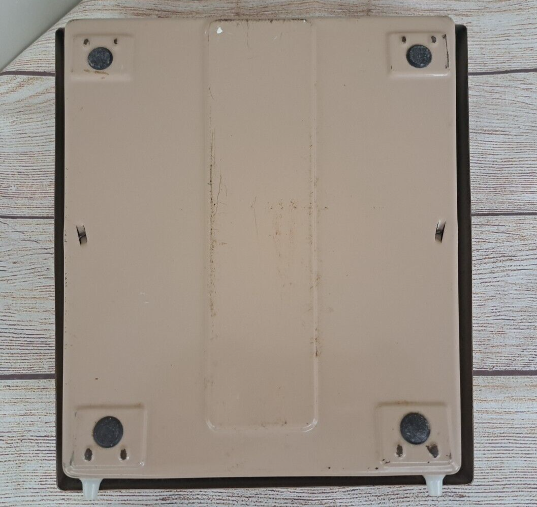 Vintage Style House Mid-Century Modern Bathroom Scale Permanently ...