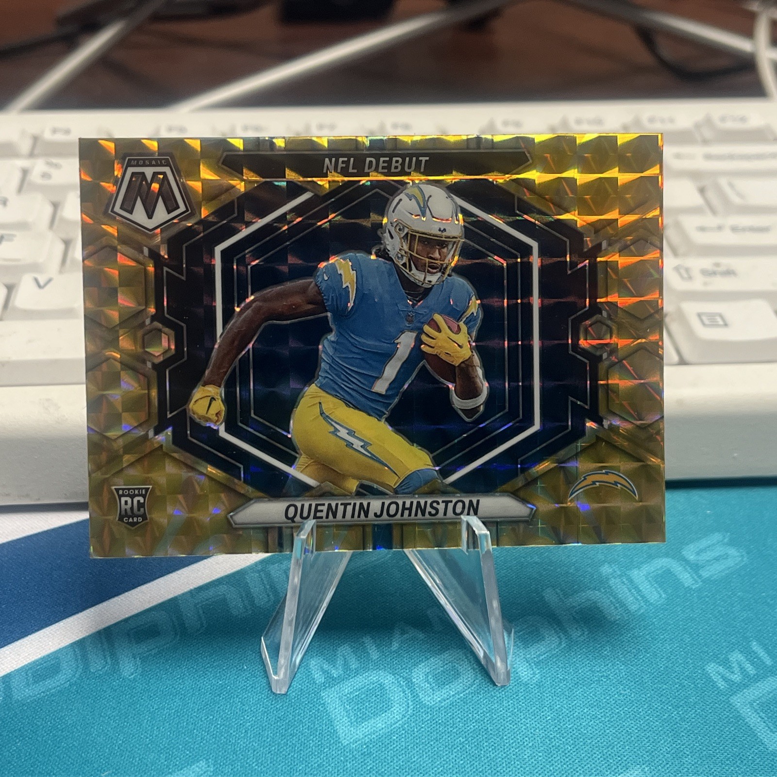 2023 Panini Mosaic - Nfl Debut Quentin Johnston #ND-16 Reactive Yellow Mosaic...