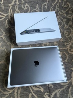 Apple MacBook Pro 13” 2017 Touch Bar i5 16GB RAM 512GB SSD A1706 Read