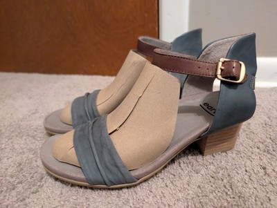 Earth Women s Ivy Symphony Mary Jane Shoes Low Heeled Sandals Blue Size 7M