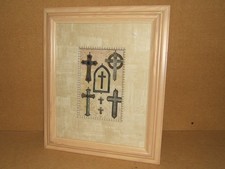 VandePoll Picture Frame Birdhouse 19in x 16in x 3in Whitewash/Beiges Folk