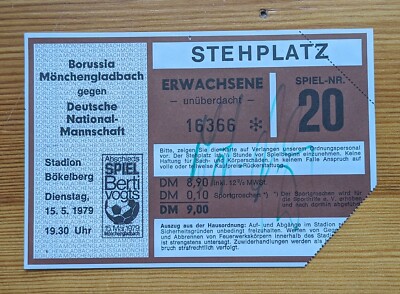 Berti Vogts Autogramm auf Abschiedsspielkarte