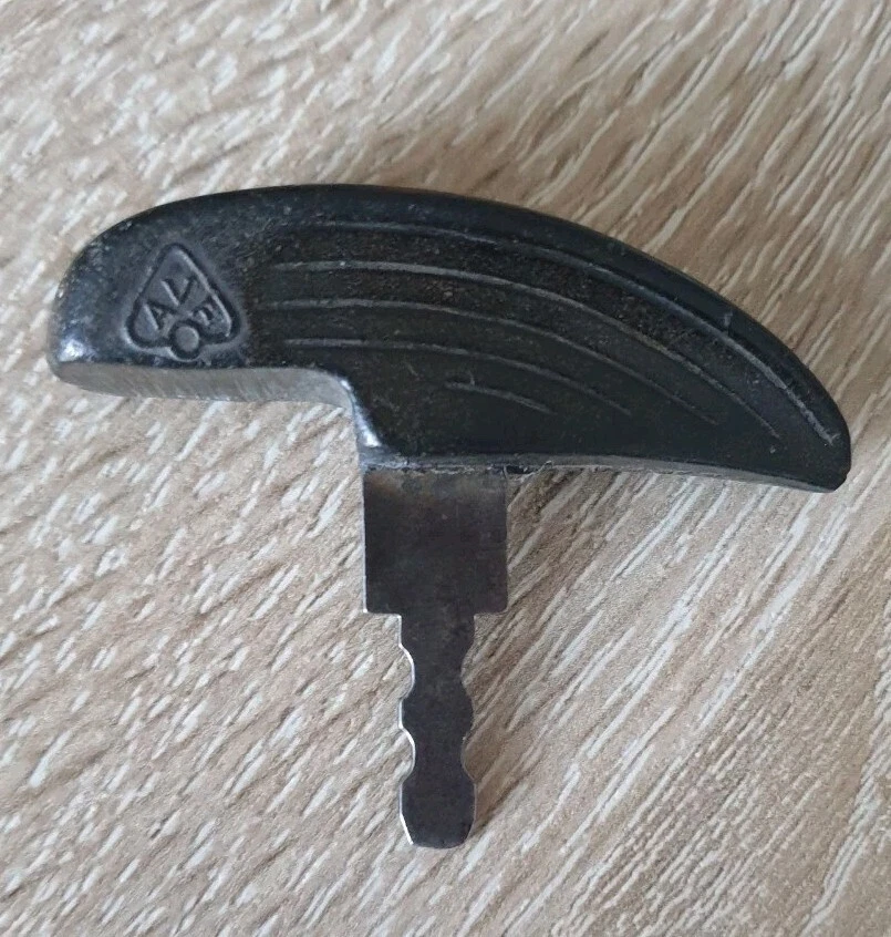 original Pannonia Schlüssel Motorrad Oldtimer AVF - Bild 2 von 4