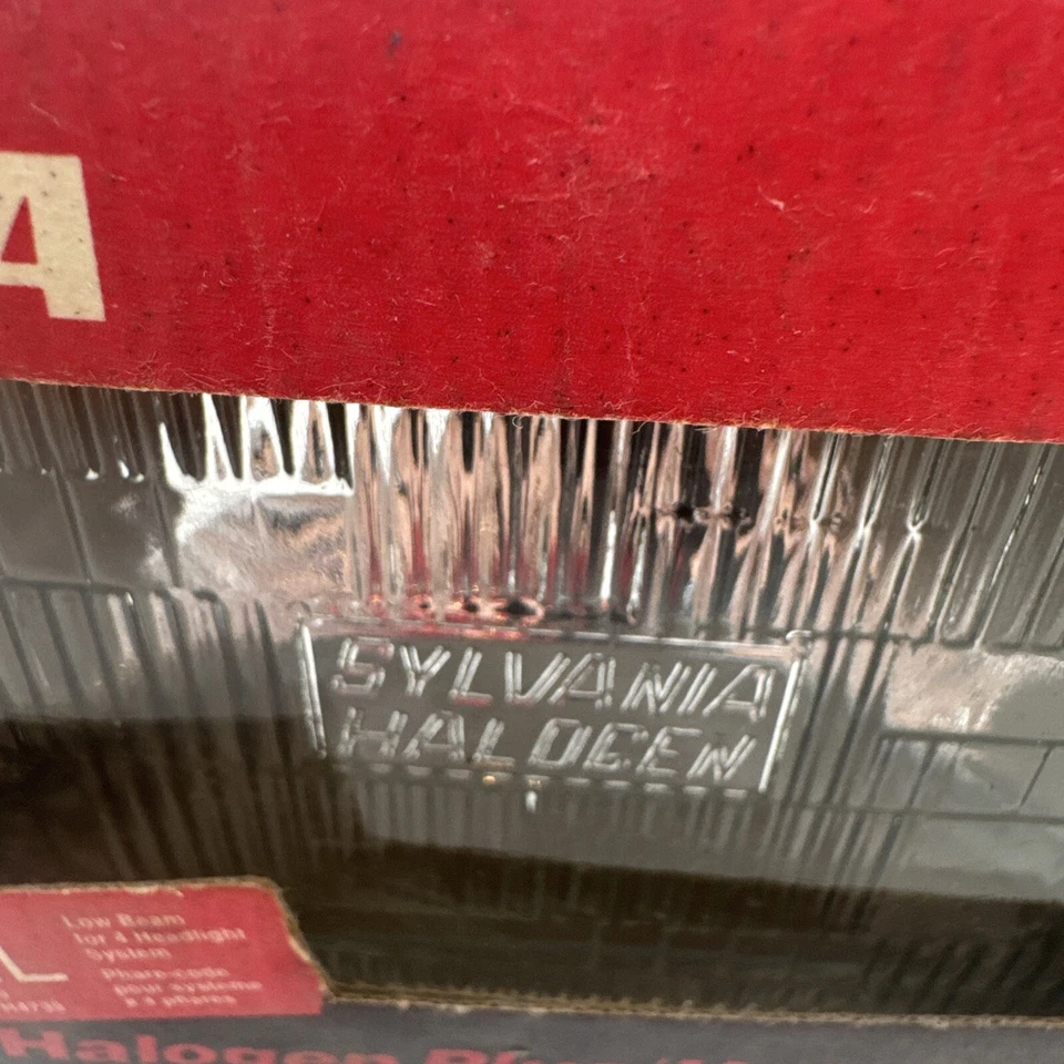 ГАЛОГЕННАЯ ФАРА БЛИЖНЕГО СВЕТА SYLVANIA H4656LL SILVERSTAR HIGHT PERFORMANCE - Изображение 3 из 4