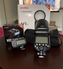Godox V1-F Round Head Flash Kit X2T-F Trigger Fujifilm