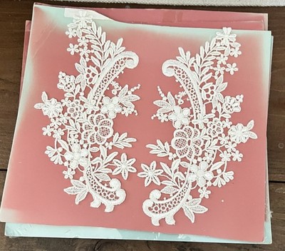 8 Vtg Wright s White Lace Applique Swirl Vines & Flowers Wedding Motif New