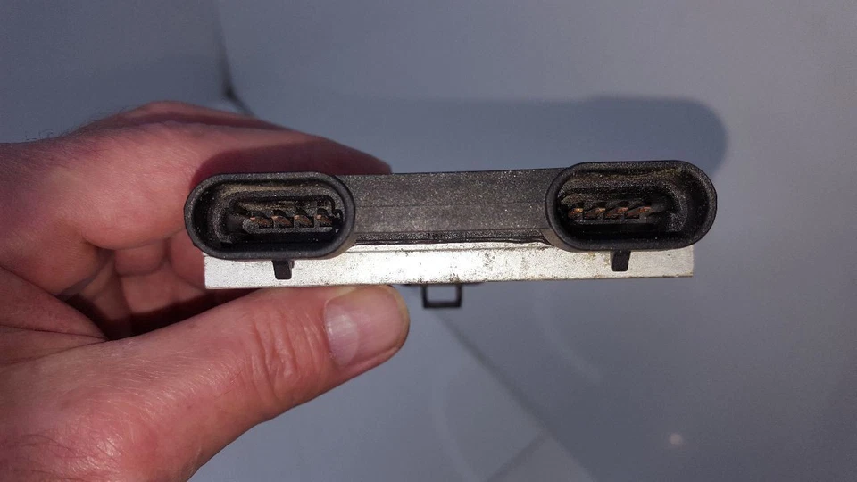 Ordenador de control de aire y combustible 3,2 L 4 puertas compatible con 2000 01 02 03 04 Isuzu Rodeo Foto 3 de 4