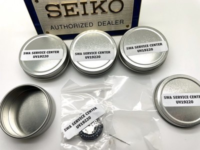 NEW SEIKO V19220 ONE EACH SOLAR CHRONOGRAPH WATCH MOVEMENT