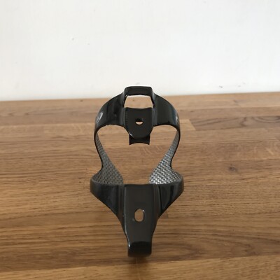 Traumhafter BBB Vollcarbon Flaschenhalter