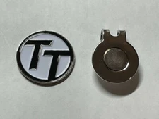 (1) Rare Fine Quality 1" Flat Coin Style Golf Marker With Bonus Hat Clip 