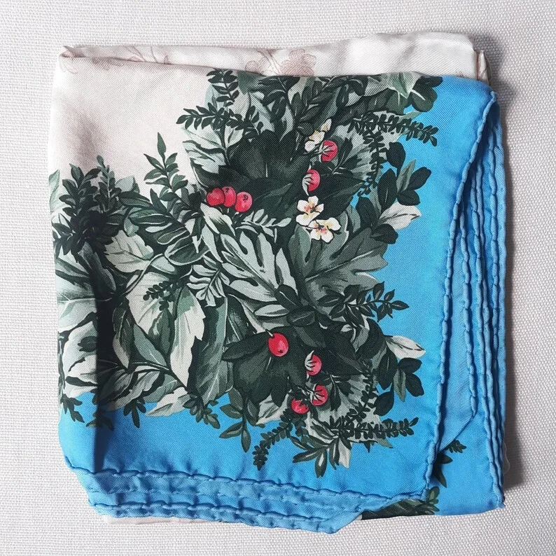 Foulard Christian DIOR vintage années 90 carré soie Noël XL bords roulés main