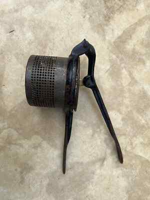 ANTIQUE CAST IRON RICER POTATO MASHER STRAINER HINGED HANDLE HEAVY