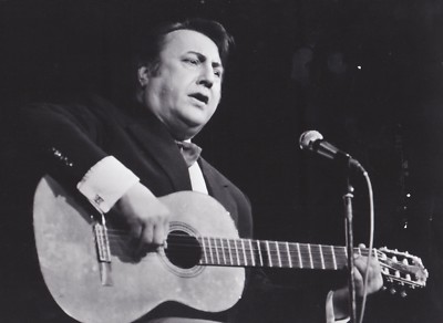 ORIGINAL PHOTOGRAPH Of Humorist Raymond Devos Guitar Stage