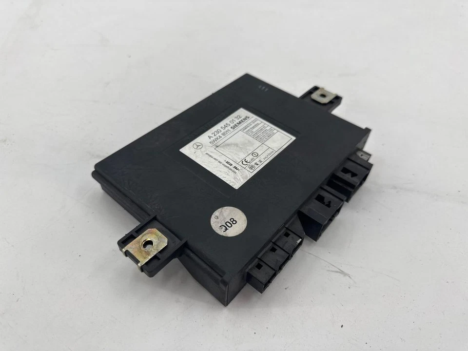 Mercedes-Benz SL R230 2004 Central locking control unit module A2305450132 - Image 2 of 4
