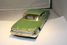 1960 Ford Galaxie 4-Dr Hardtop 1/25 Scale Promo Model Parts Car AMT Made in USA