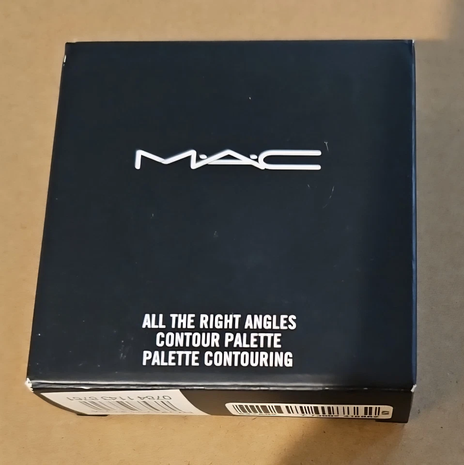 Mac Contour All The Right Angles Palette Contouring Medium  - Image 4 of 4