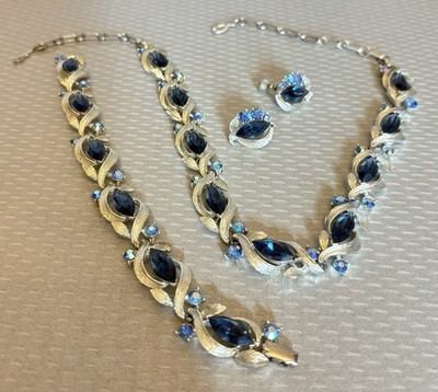 Vintage Estate Lisner Blue Iridescent AB Rhinestone Parure Costume Jewelry Set