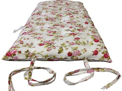 Japanese Floor Rolling Mattress, Cotton Shikifuton 3 x 30 x 80 Red Roses White