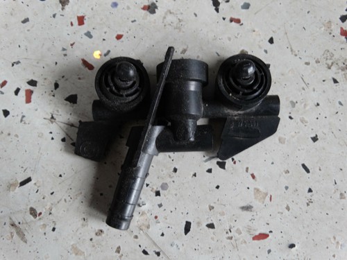 Original BMW E46 SRA Xenon Scheinwerferreinigung Spritzdüse links 8375541