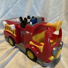 Disney Mickey Mouse Fire Truck Toy Battery Operated Ladder Siren 2005