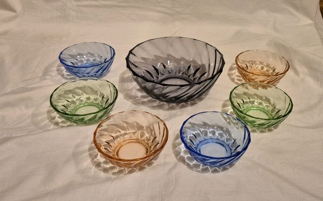 Schüssel + 6 bunte Glas Schälchen Eisschalen Dessert Kompott 50/60er Vintage