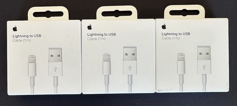 Bundle of Apple Fast Charging Lightning To USB & USB-C Cables  (1M) (2M)