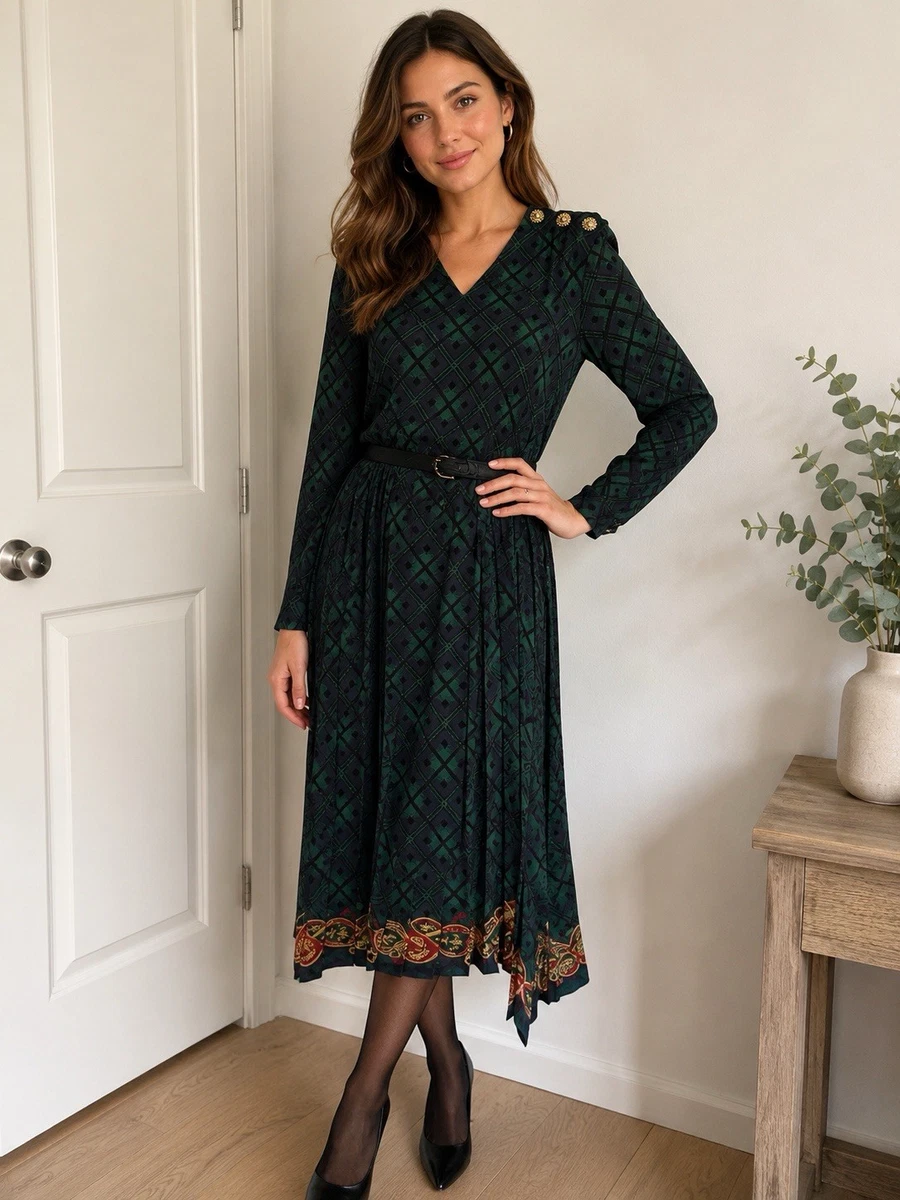 astr the label gaia midi dress in hunter green Celestine & Mae GAIA MIDI DRESS IN SMOKE GREEN main image 0